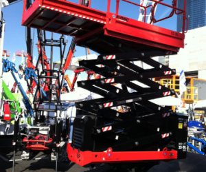 Scissor Lift 2017 ConExpo1